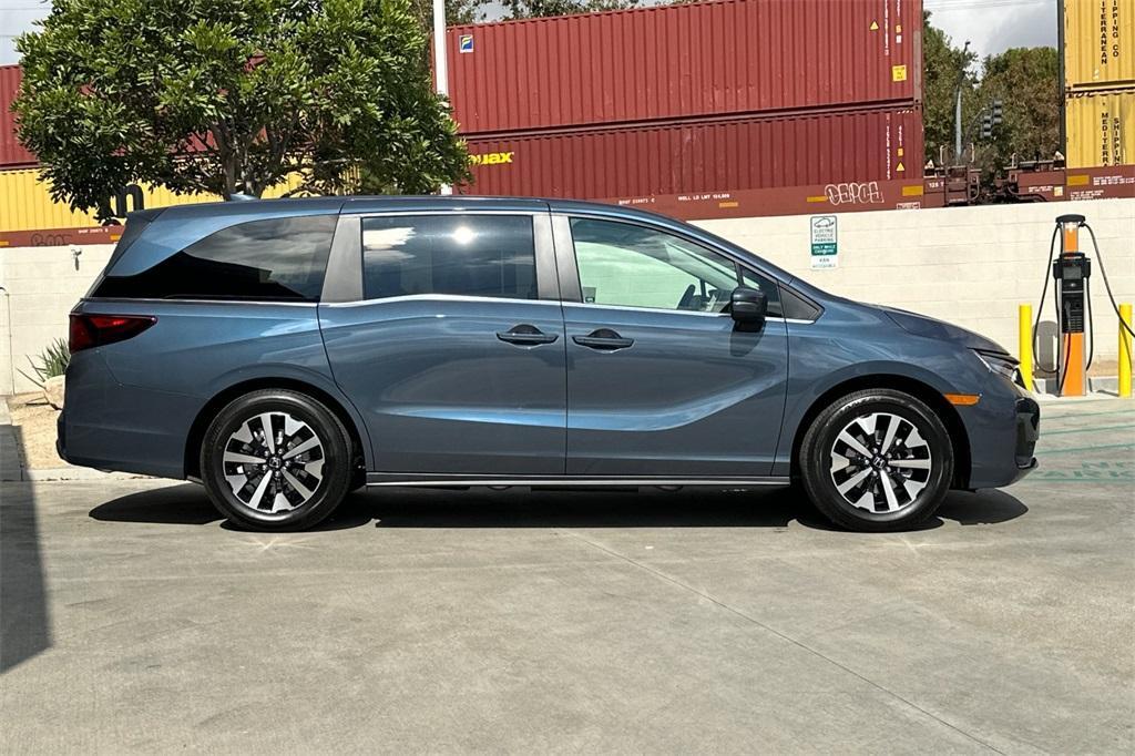 new 2026 Honda Odyssey car, priced at $44,290