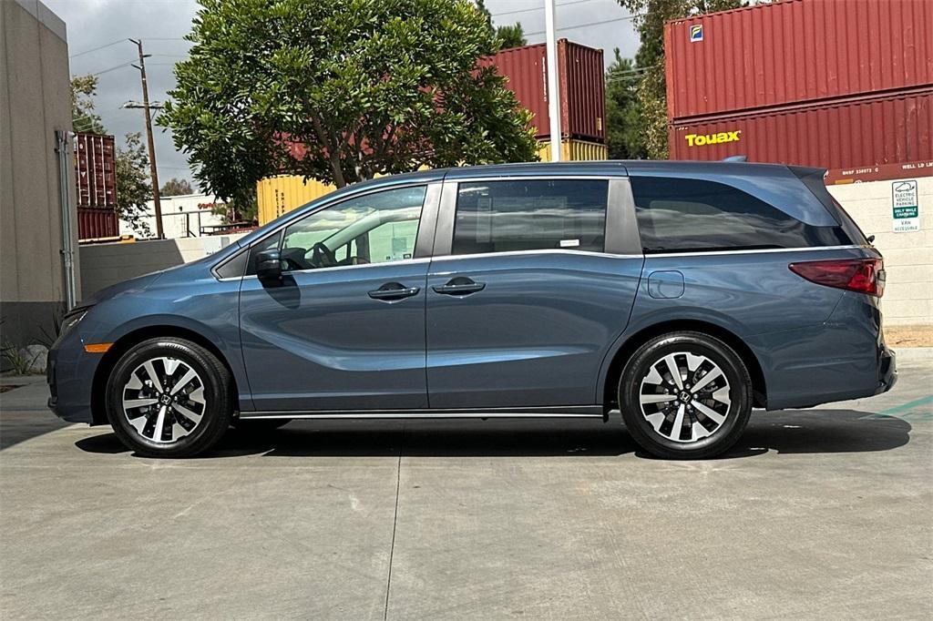 new 2026 Honda Odyssey car, priced at $44,290
