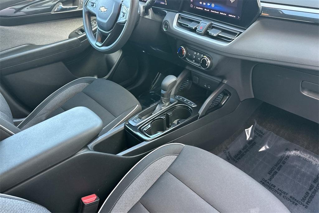 used 2024 Chevrolet TrailBlazer car, priced at $17,495