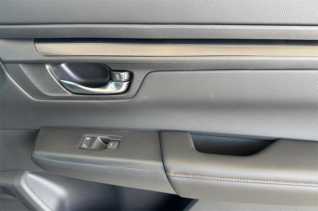 new 2026 Honda CR-V Hybrid car, priced at $37,025