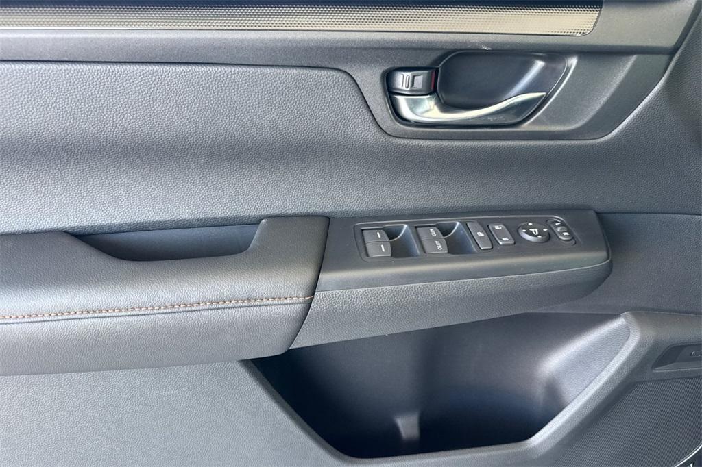 new 2026 Honda CR-V Hybrid car, priced at $37,025