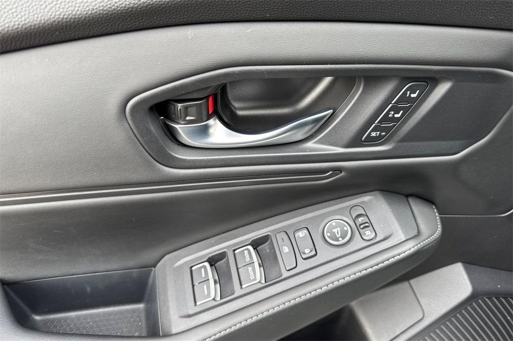 used 2023 Honda Accord Hybrid car, priced at $25,195