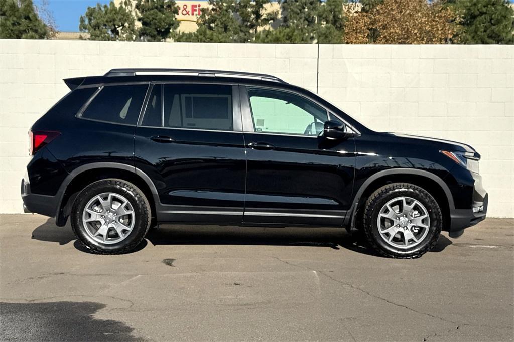 new 2025 Honda Passport car, priced at $46,395