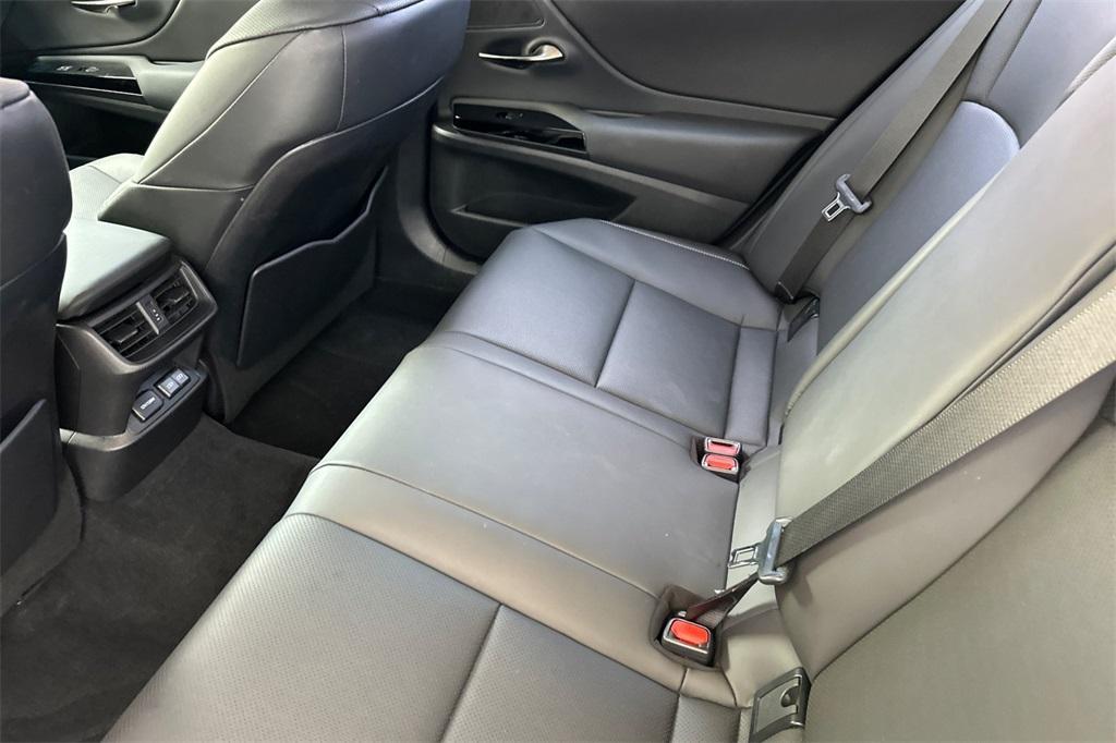 used 2024 Lexus ES 300h car, priced at $41,995