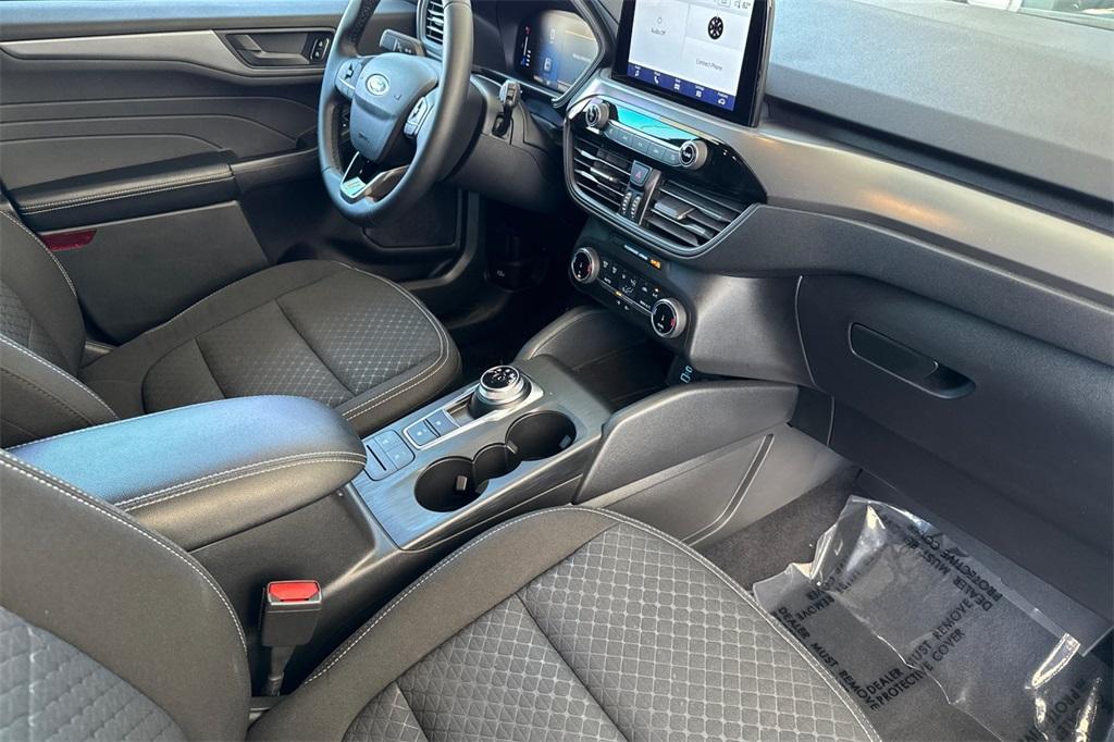 used 2023 Ford Escape car, priced at $20,395