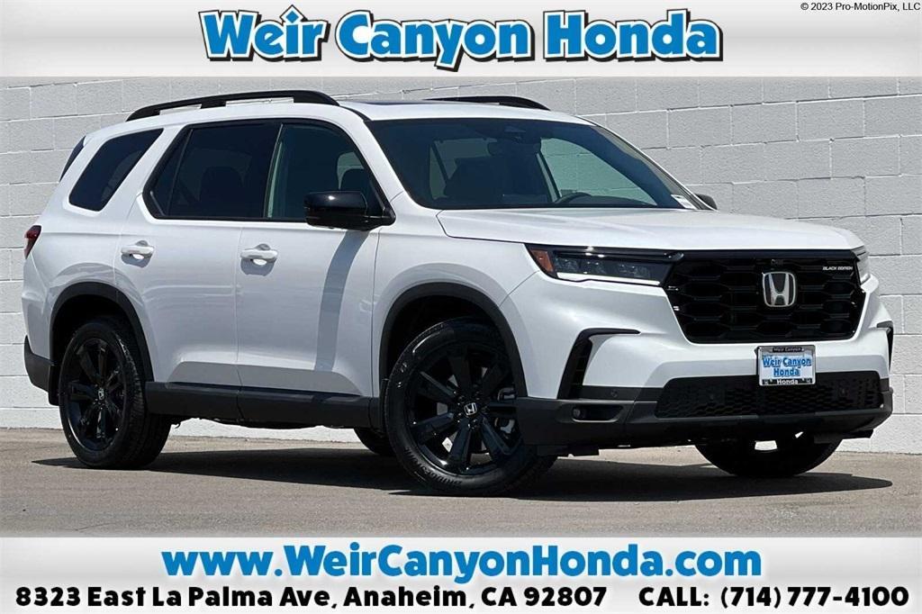 new 2025 Honda Pilot car, priced at $56,430