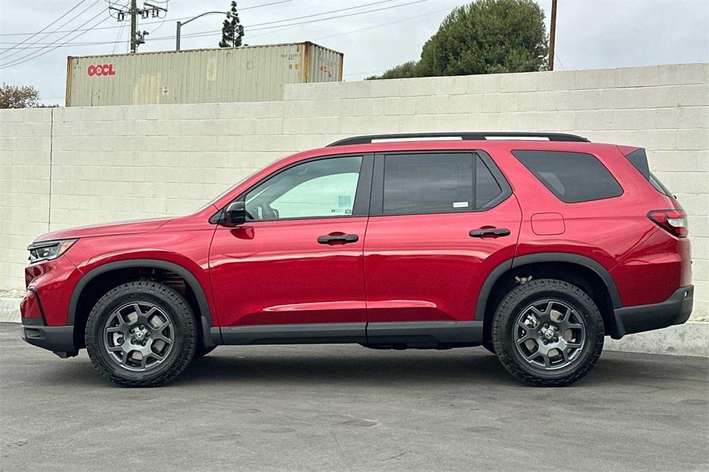 new 2025 Honda Pilot car, priced at $51,250