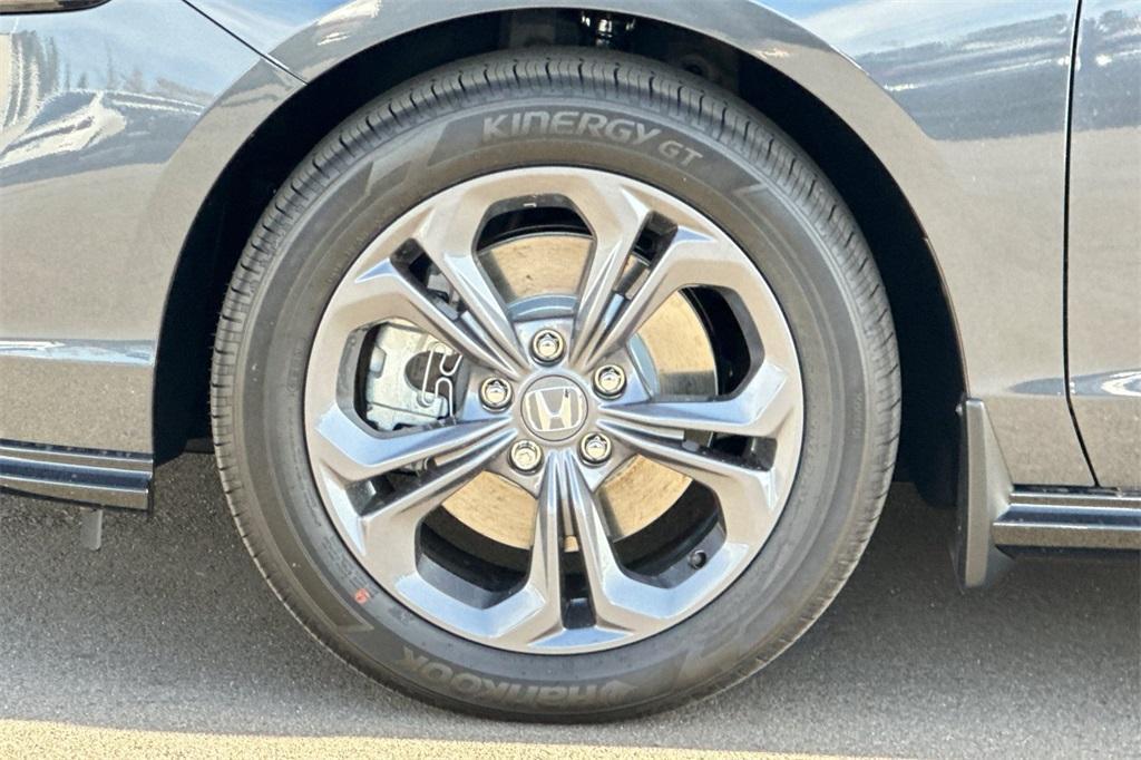 new 2025 Honda Accord Hybrid car, priced at $34,604