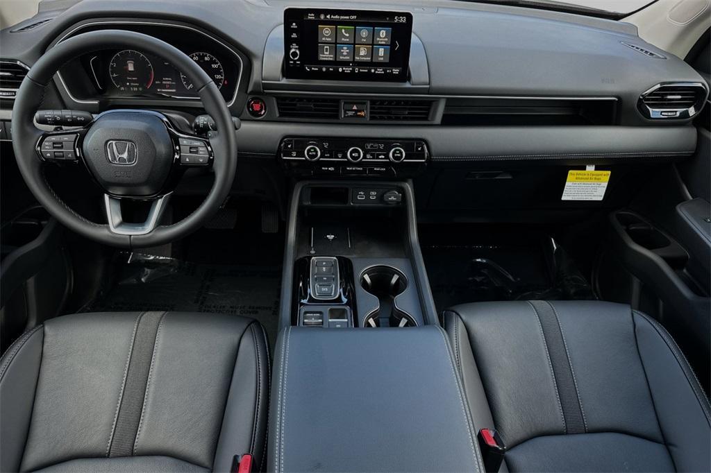 new 2025 Honda Pilot car, priced at $43,133