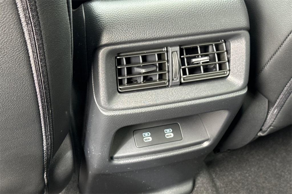 new 2026 Honda CR-V Hybrid car, priced at $40,175