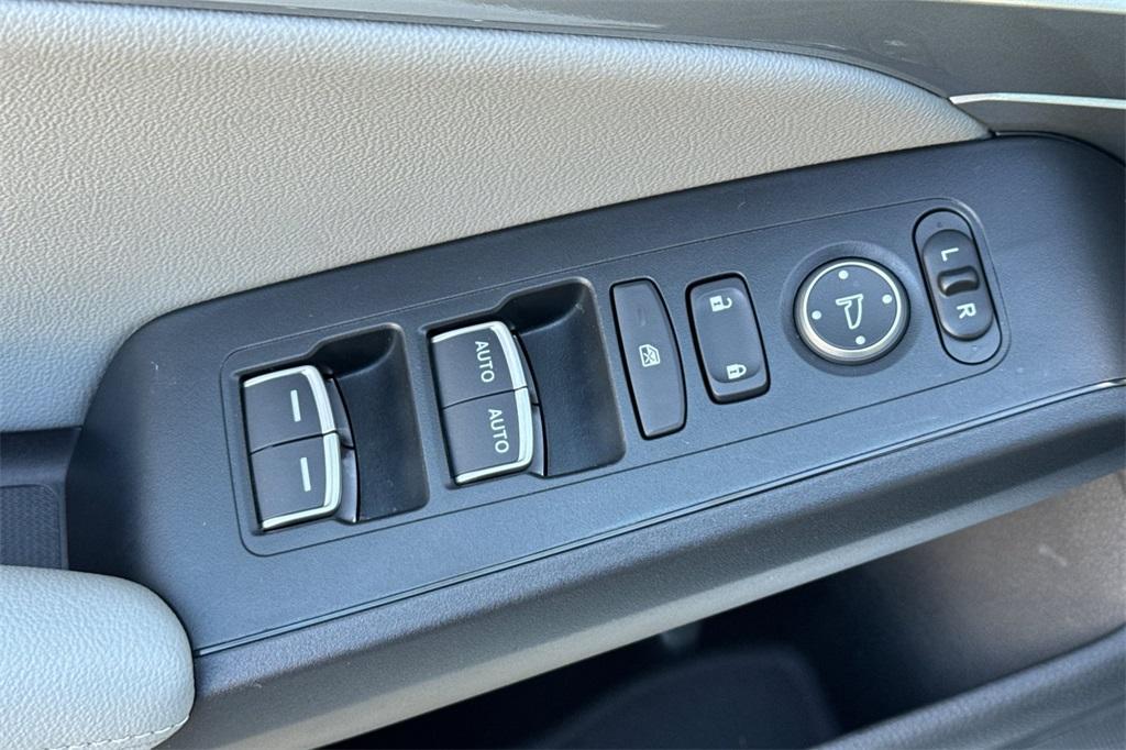 used 2025 Acura Integra car, priced at $33,995