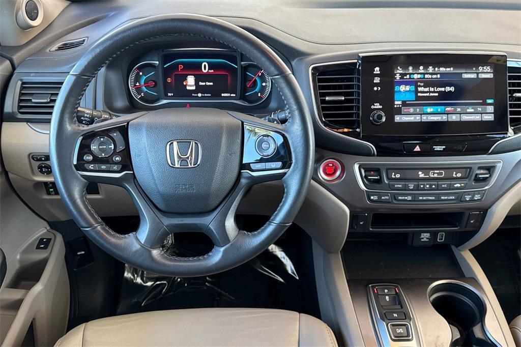 used 2022 Honda Pilot car, priced at $32,895