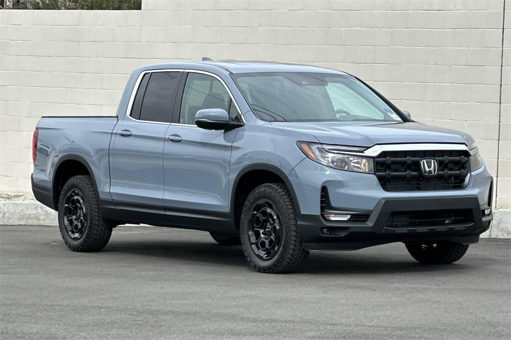 new 2025 Honda Ridgeline car, priced at $44,058