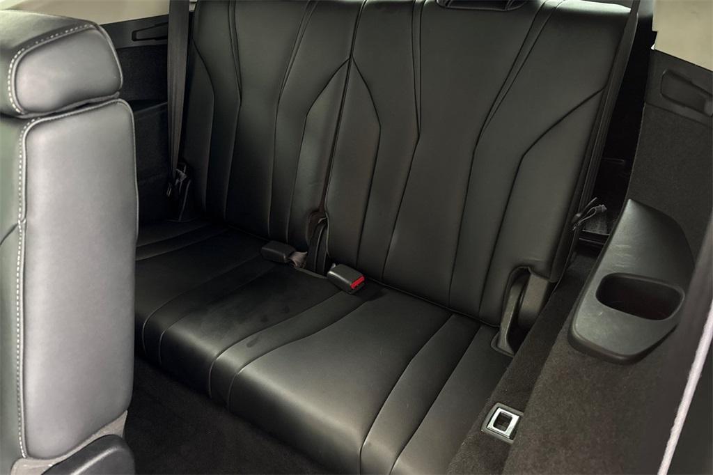 used 2022 Acura MDX car, priced at $33,495