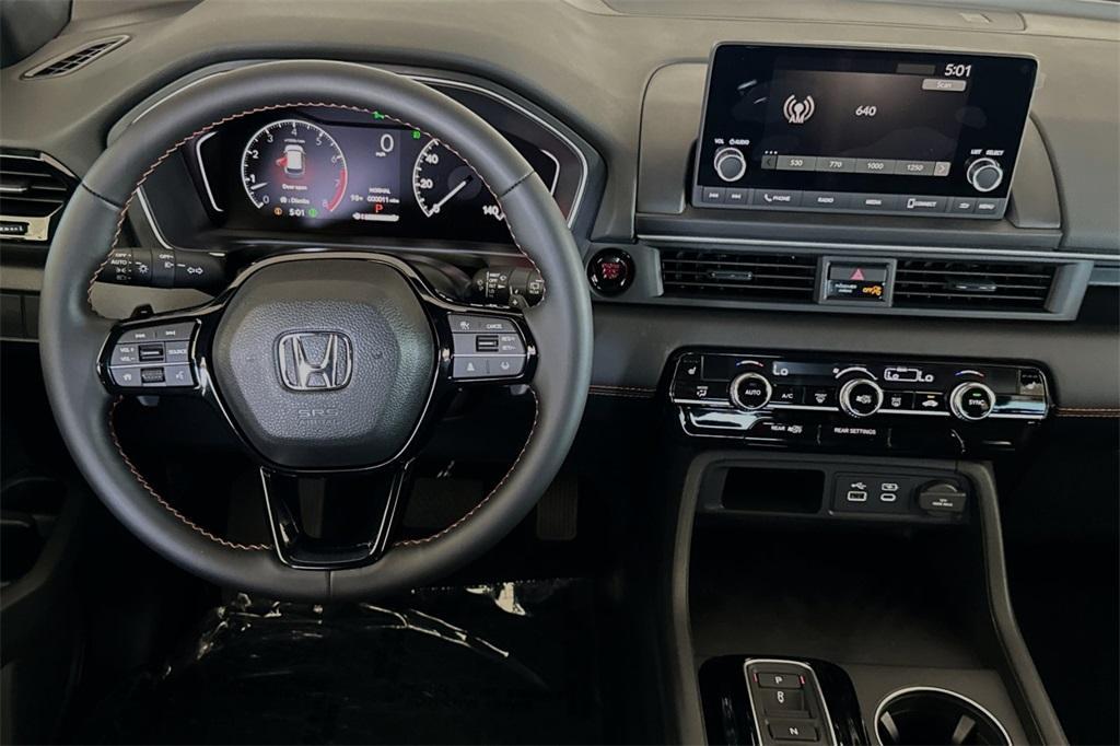 new 2025 Honda Pilot car, priced at $40,736