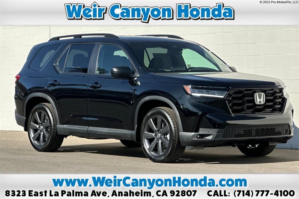 new 2025 Honda Pilot car, priced at $40,736