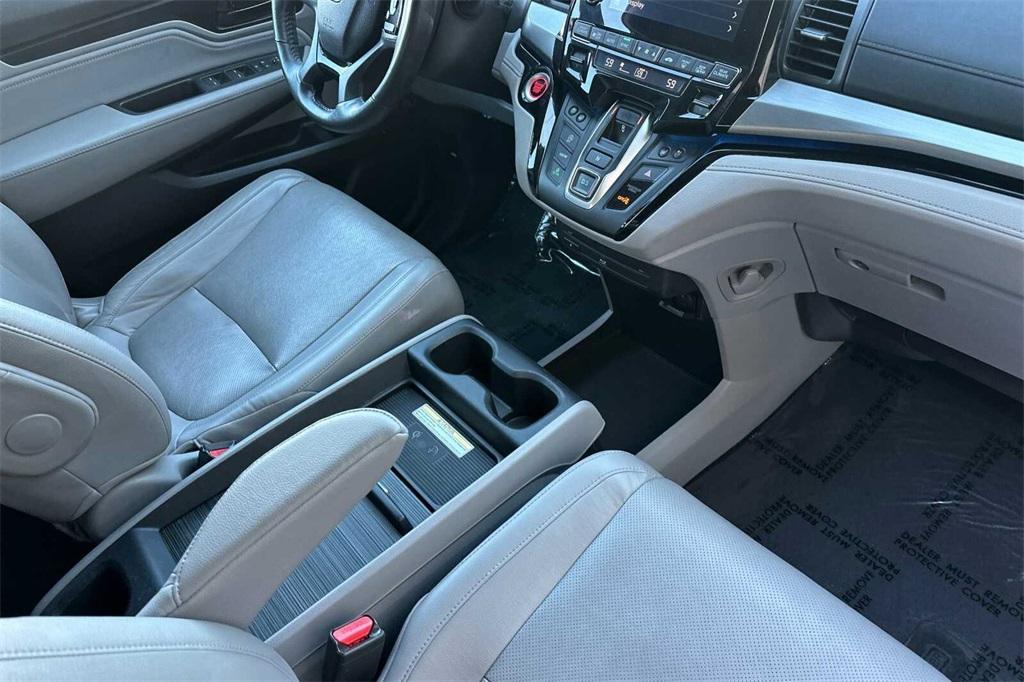 used 2018 Honda Odyssey car, priced at $27,995