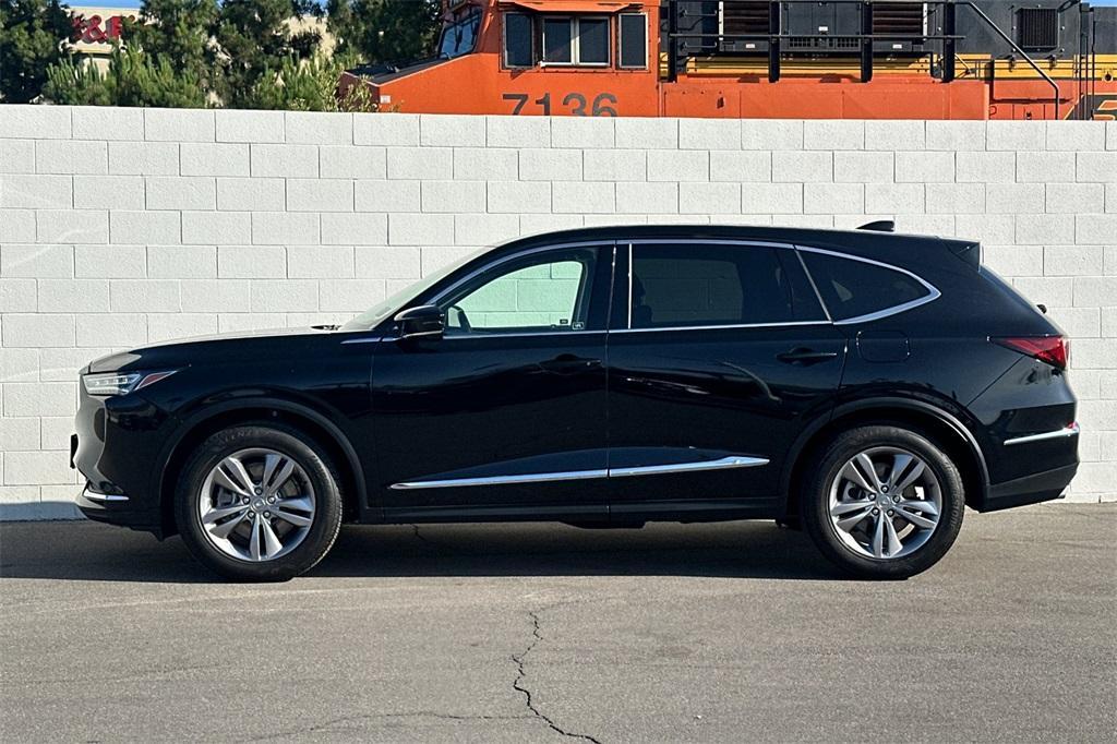 used 2024 Acura MDX car, priced at $39,995