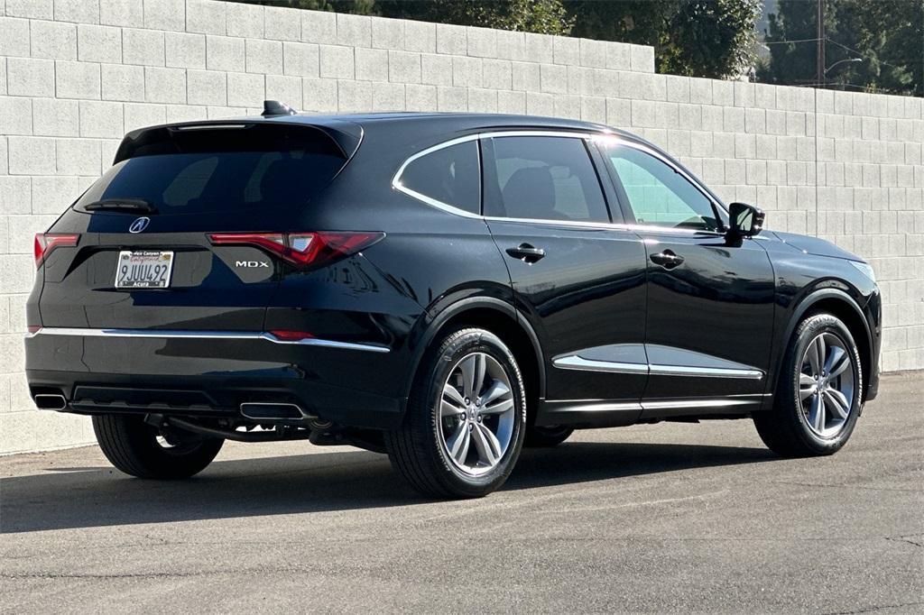 used 2024 Acura MDX car, priced at $39,995