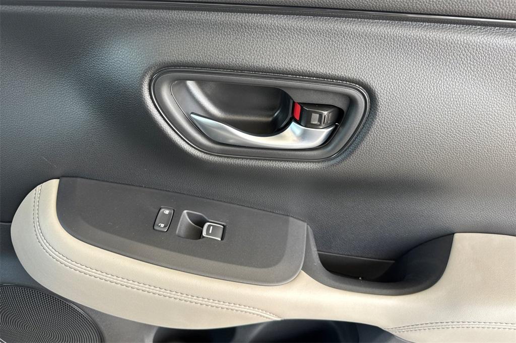 new 2026 Honda HR-V car, priced at $32,251