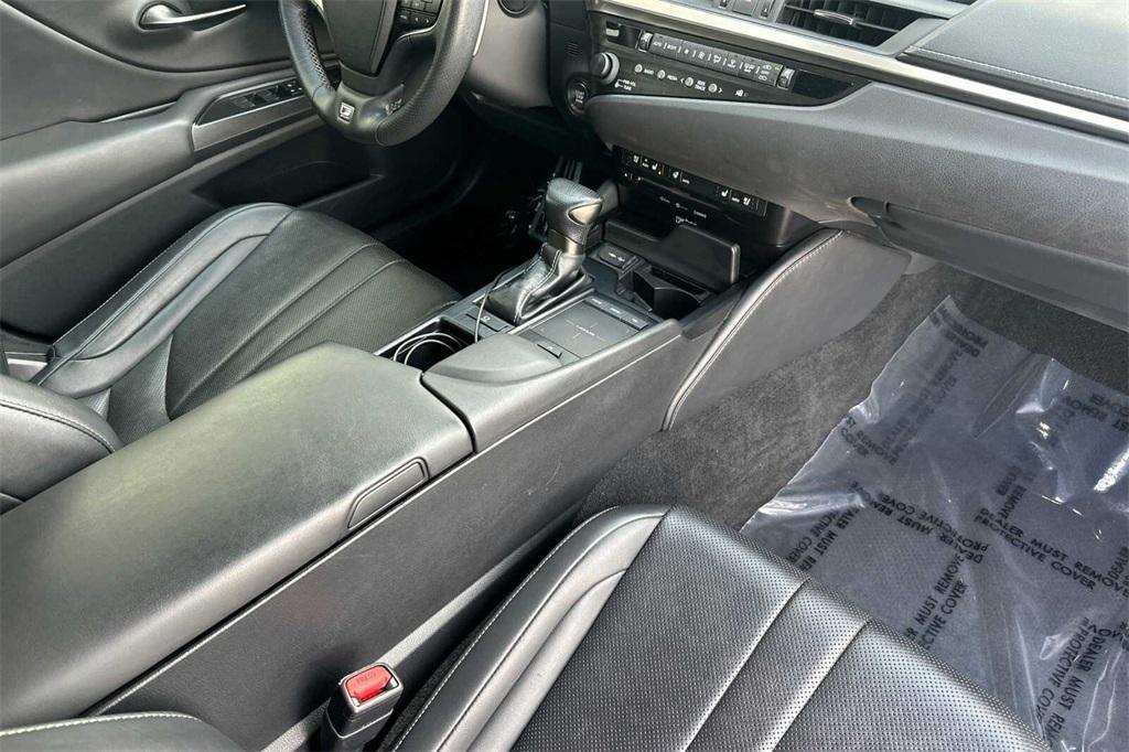 used 2019 Lexus ES 350 car, priced at $30,995