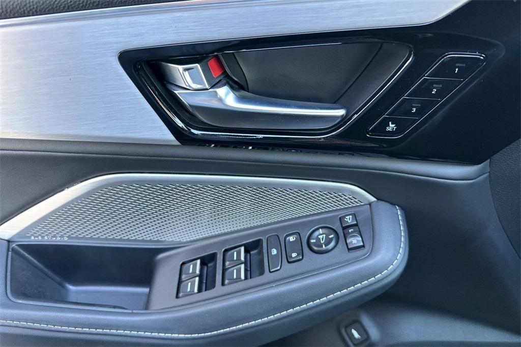 used 2023 Acura MDX car, priced at $42,995