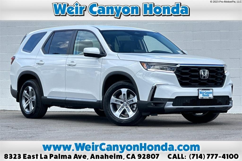 new 2025 Honda Pilot car, priced at $43,133