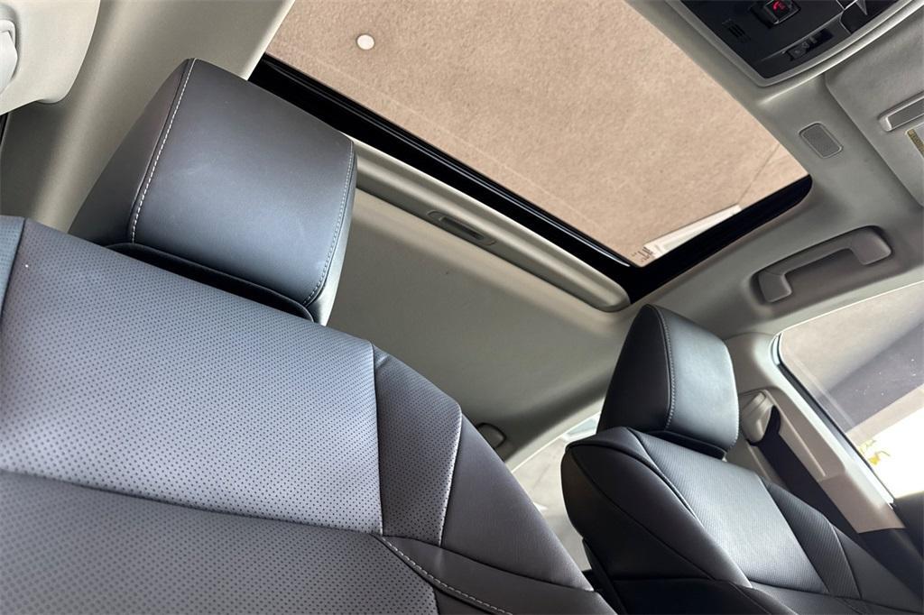 used 2025 Lexus ES 300h car, priced at $43,995