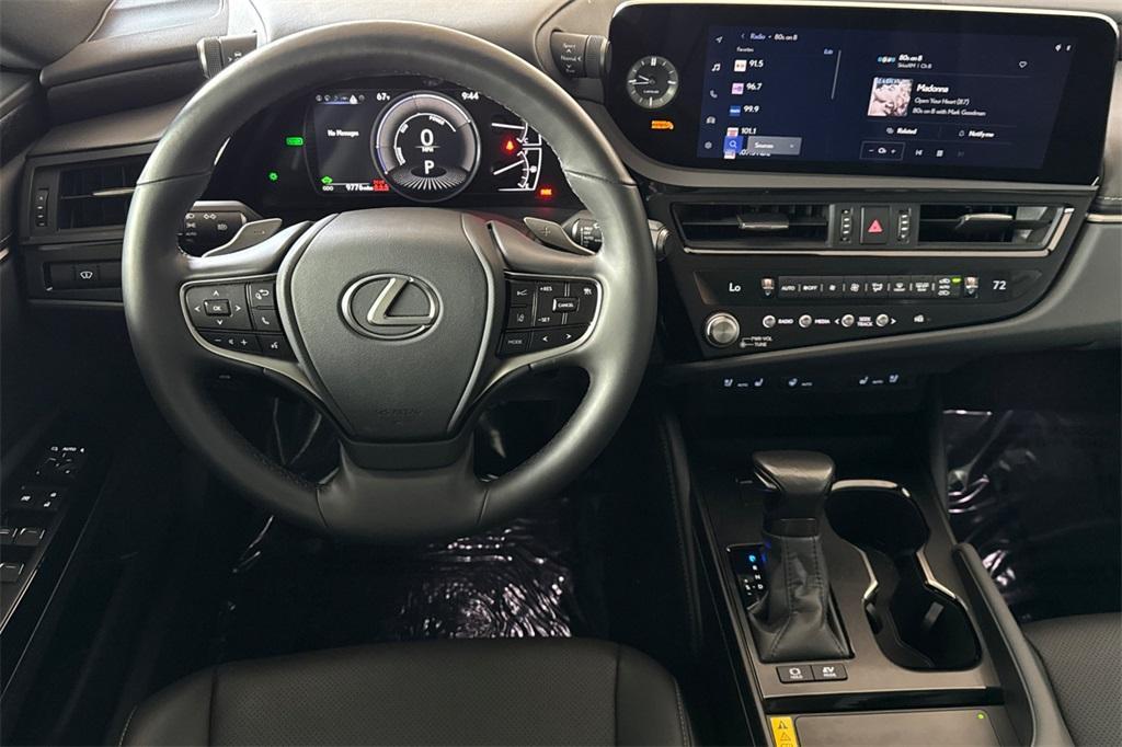 used 2025 Lexus ES 300h car, priced at $43,995