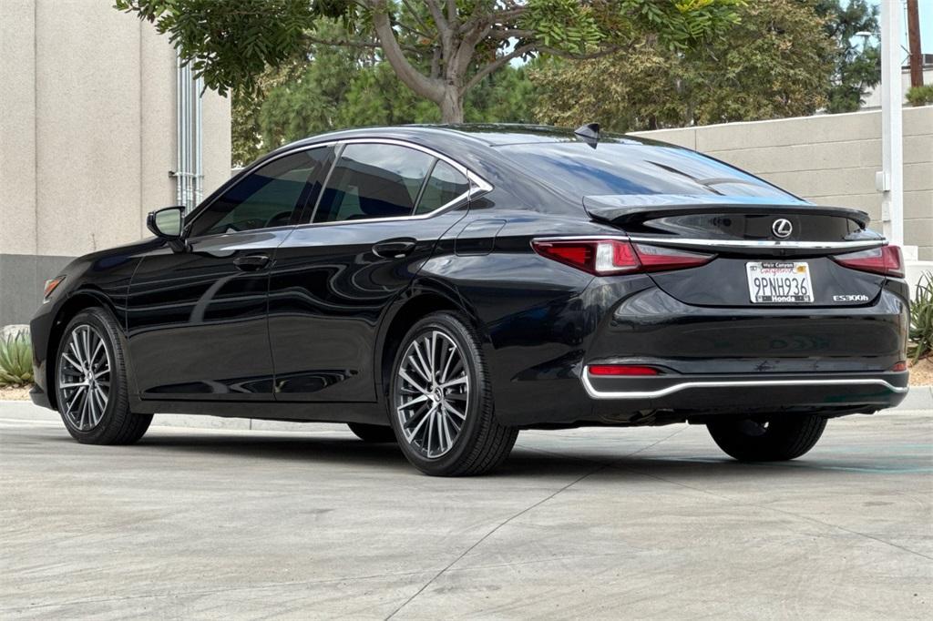 used 2025 Lexus ES 300h car, priced at $43,995
