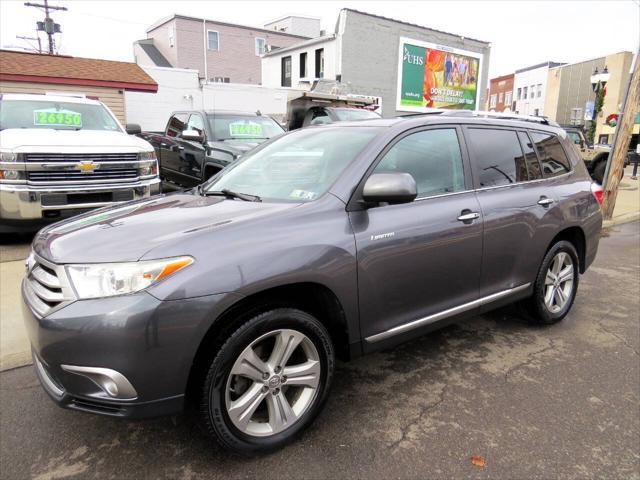 used 2013 Toyota Highlander car, priced at $9,950