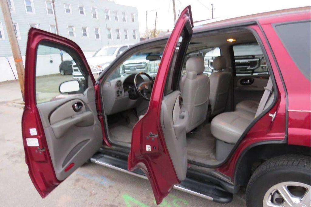 used 2006 Buick Rainier car, priced at $5,950