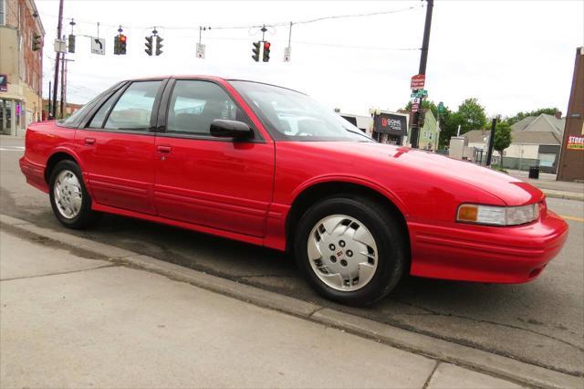 used 1997 Oldsmobile Cutlass Supreme car, priced at $5,995