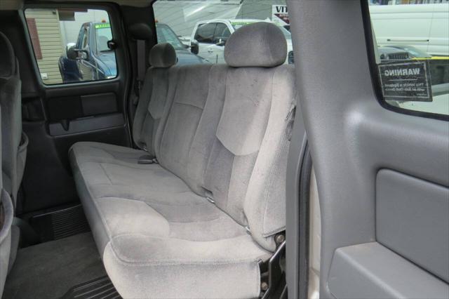 used 2005 GMC Sierra 2500 car, priced at $11,950