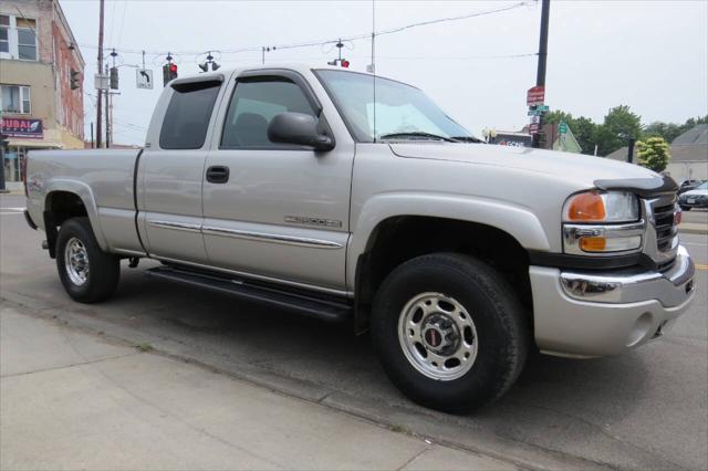 used 2005 GMC Sierra 2500 car, priced at $11,950