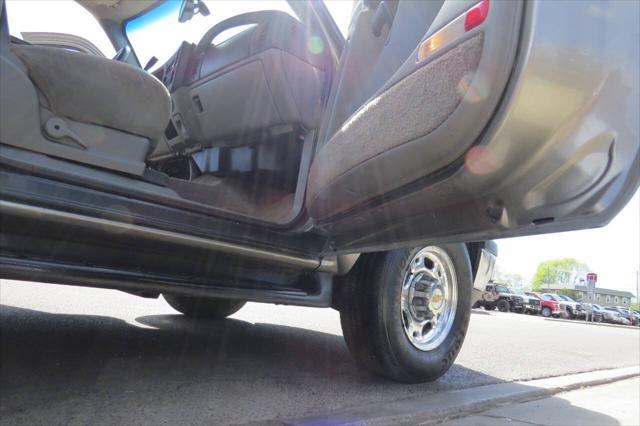 used 2003 Chevrolet Suburban car, priced at $10,950