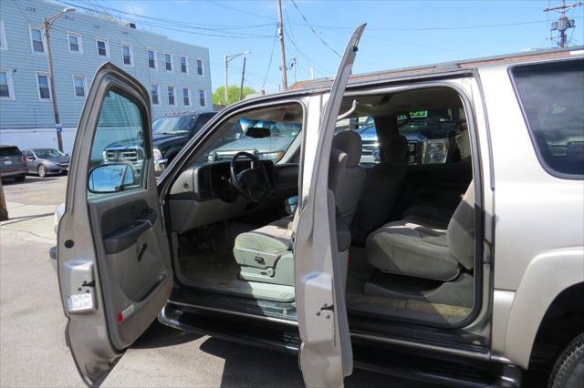 used 2003 Chevrolet Suburban car, priced at $10,950