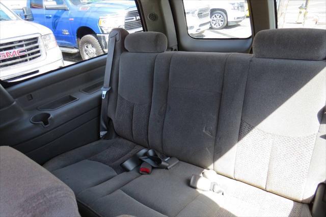 used 2003 Chevrolet Suburban car, priced at $10,950