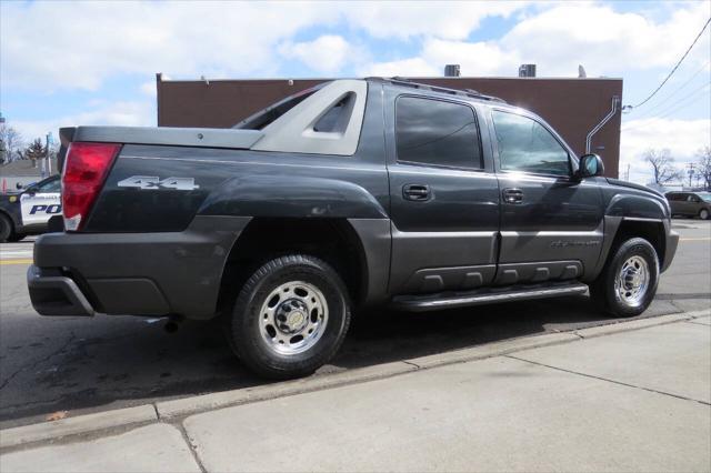 used 2003 Chevrolet Avalanche car, priced at $12,950