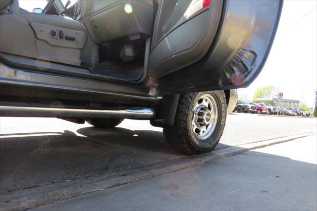 used 2006 GMC Sierra 2500 car, priced at $13,950