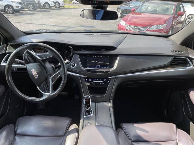 used 2017 Cadillac XT5 car, priced at $14,995