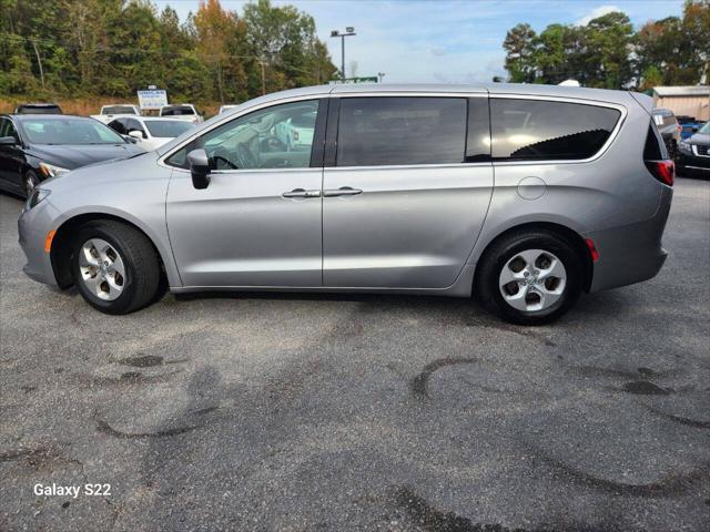 used 2017 Chrysler Pacifica car, priced at $12,895