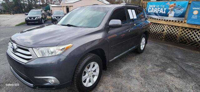 used 2012 Toyota Highlander car, priced at $11,895