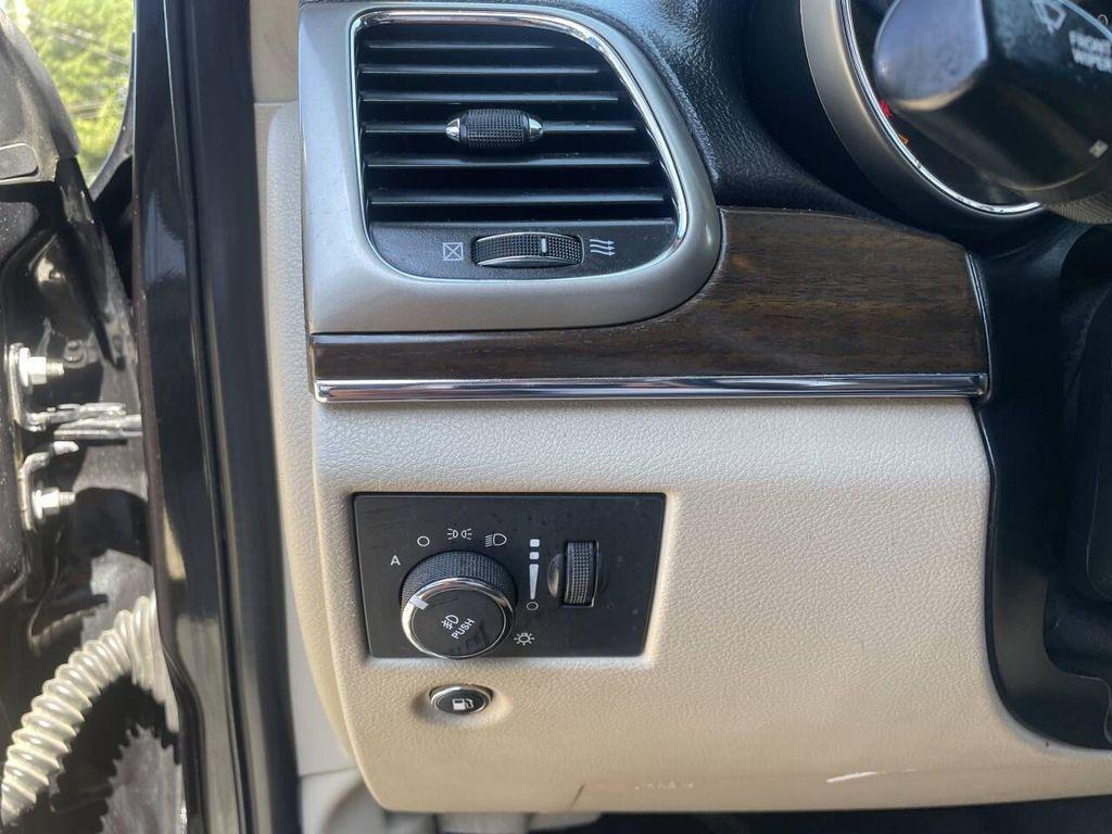 used 2015 Jeep Grand Cherokee car, priced at $11,495