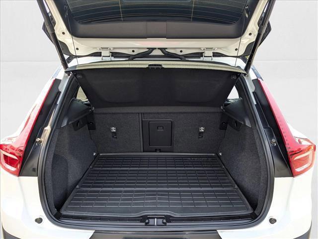 used 2021 Volvo XC40 car, priced at $23,927