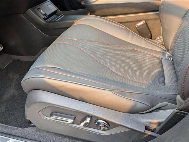 new 2025 Acura RDX car, priced at $56,400