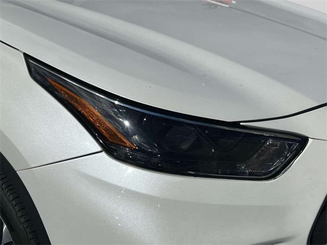 used 2023 Toyota Highlander car, priced at $36,970