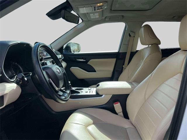 used 2023 Toyota Highlander car, priced at $36,970