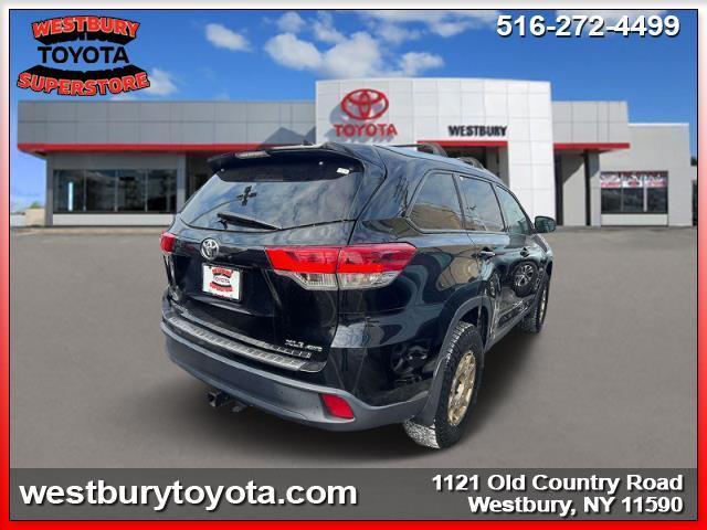 used 2019 Toyota Highlander car, priced at $24,688