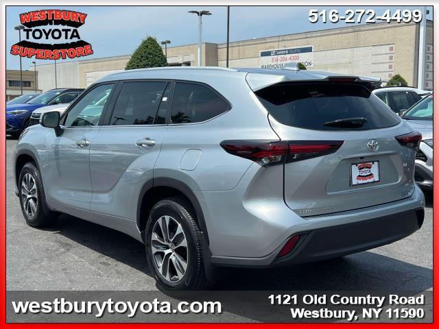 used 2024 Toyota Highlander car, priced at $48,995